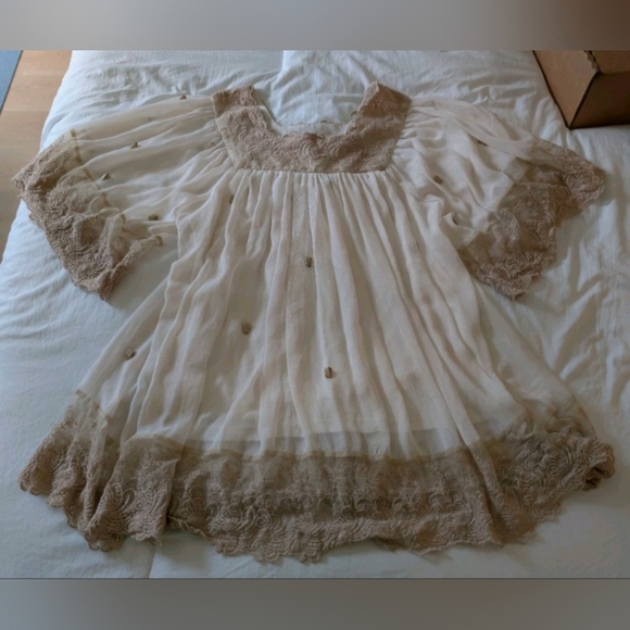 Badgley Mischka Top Skirt Set Cottage Core Bohemian Magnolia Cream Pearl Lace - Picture 4 of 15